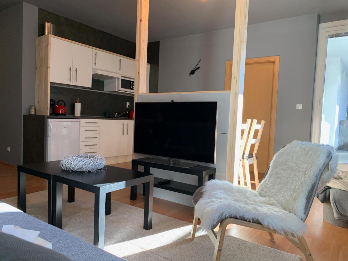 Apartman Pinus ドノヴァリ エクステリア 写真